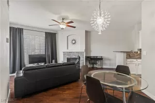 Photo #4: 2739259 Listing 