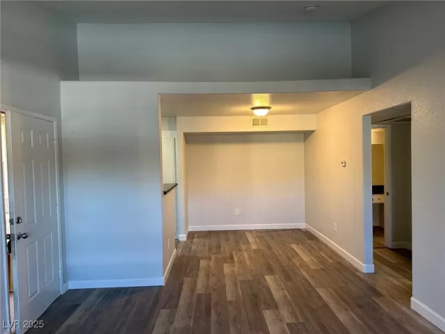 MLS: 2739283 Condo For Sale