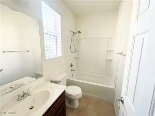 Photo #3: 2739327 Listing 