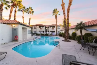 Photo #3: 2739328 Listing 