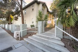 Photo #4: 2739328 Listing 