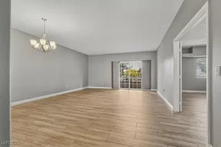 Photo #1: 2739329 Listing 