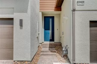 Photo #3: 2739426 Listing