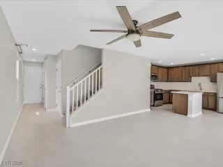 Photo #1: 2739462 Listing