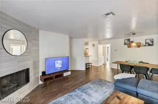 Photo #5: 2739469 Listing 