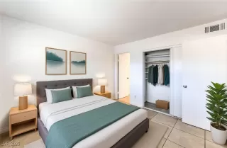 Photo #5: 2739529 Listing