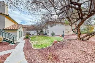 Photo #4: 2739531 Listing 