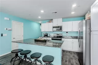 Photo #5: 2739544 Listing 