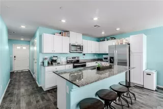 Photo #6: 2739544 Listing 