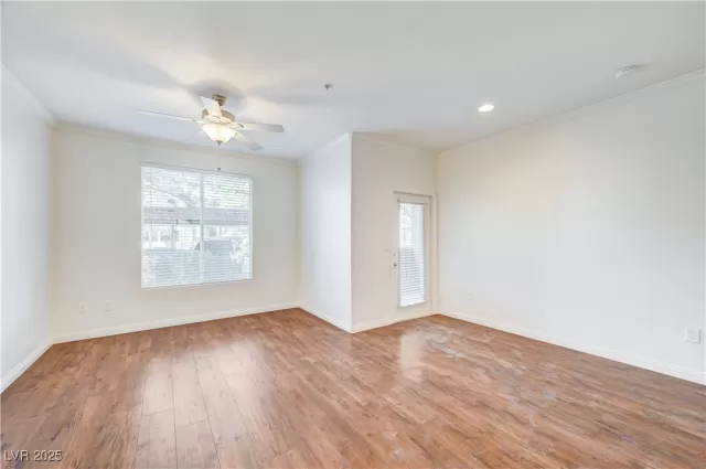 MLS: 2739600 Condo For Sale