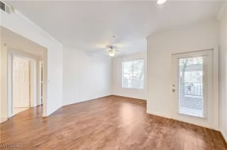 Photo #4: 2739600 Listing 