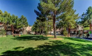 Photo #2: 2739617 Listing