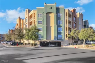 Photo #1: 2739623 Listing 