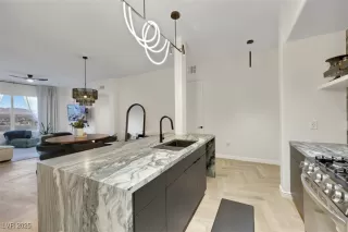 Photo #5: 2739623 Listing 