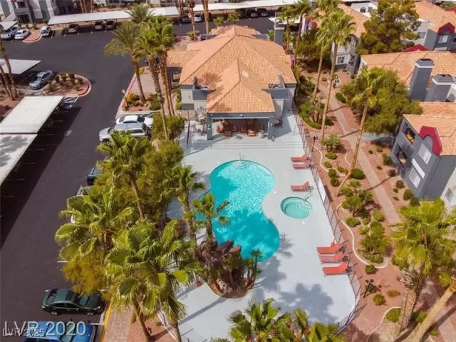 MLS: 2739699 Condo For Sale