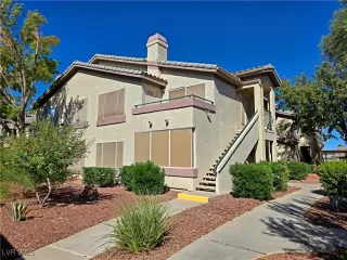 Photo #1: 2739709 Listing