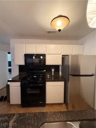 Photo #1: 2739748 Listing 