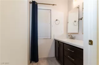 Photo #6: 2739758 Listing