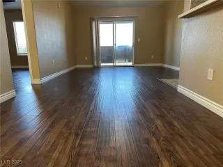 Photo #4: 2739760 Listing