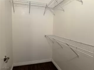 Photo #6: 2739760 Listing