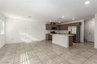 Photo #4: 2739766 Listing 