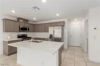 Photo #6: 2739766 Listing 