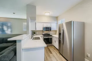 Photo #3: 2739797 Listing 