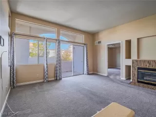 Photo #5: 2739809 Listing