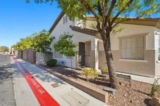 Photo #3: 2739889 Listing