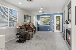 Photo #5: 2739889 Listing