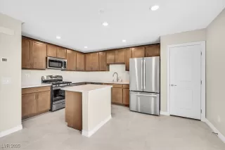 Photo #4: 2739895 Listing 