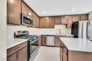 Photo #5: 2739895 Listing 