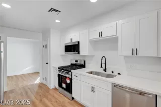 Photo #6: 2739997 Listing 