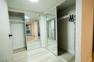 Photo #5: 2740017 Listing