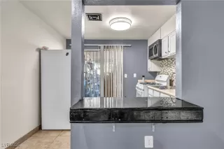 Photo #6: 2740037 Listing 