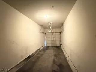 Photo #3: 2740040 Listing