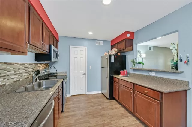 MLS: 2740068 Condo For Sale