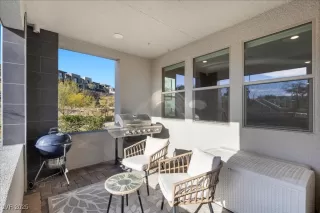 Photo #2: 2740088 Listing