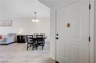 Photo #1: 2740090 Listing