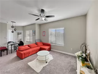 Photo #5: 2740151 Listing