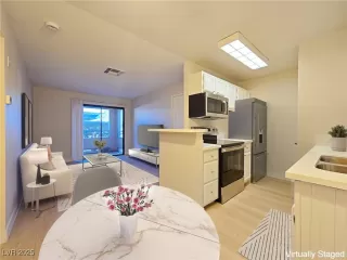 Photo #3: 2740213 Listing