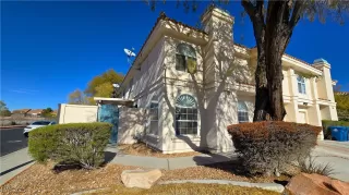 Photo #3: 2740215 Listing