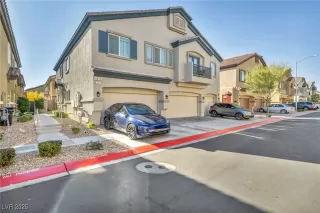 Photo #3: 2740220 Listing 