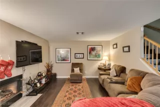 Photo #6: 2740241 Listing