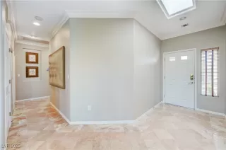 Photo #5: 2740247 Listing 