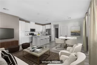 Photo #3: 2740283 Listing