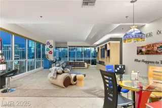 Photo #3: 2740313 Listing