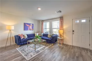 Photo #6: 2740324 Listing 