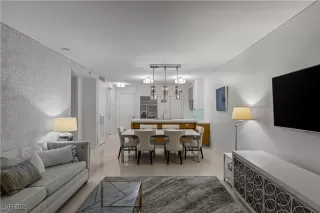 Photo #6: 2740353 Listing