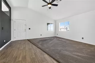 Photo #2: 2740366 Listing